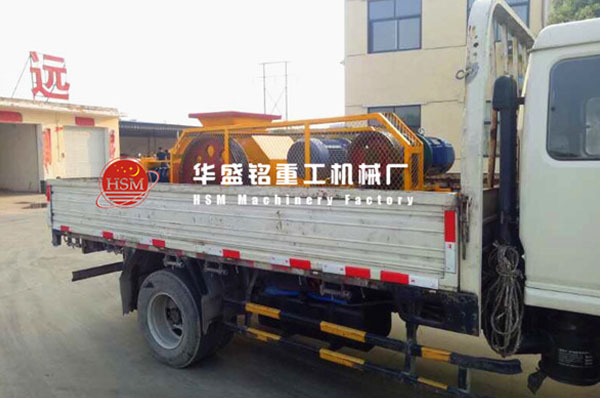 對輥破碎機發(fā)貨圖
