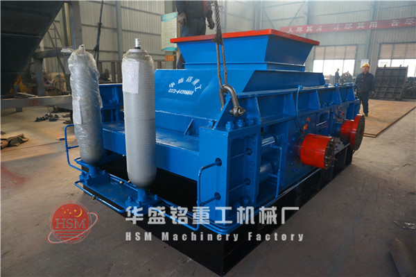 液壓對輥破碎機(jī)圖片